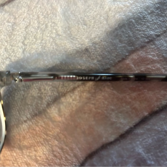 Joseph Marc prescription glasses - Picture 3 of 4